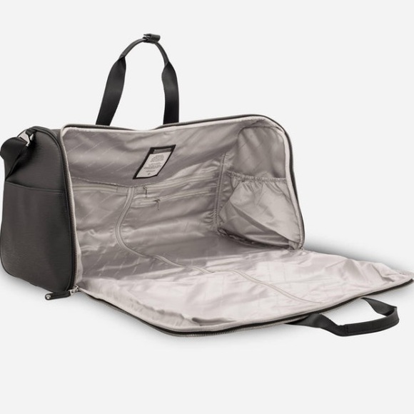 Vessel Signature Garment Duffel Track Black 2 in 1 Duffel Bag New w Tags - Picture 2 of 16